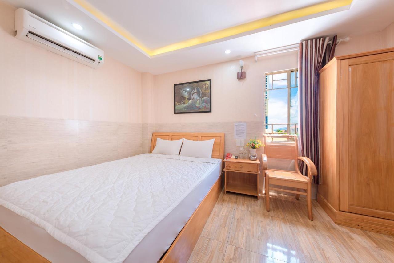 Minh Cat Hotel Нячанг Экстерьер фото
