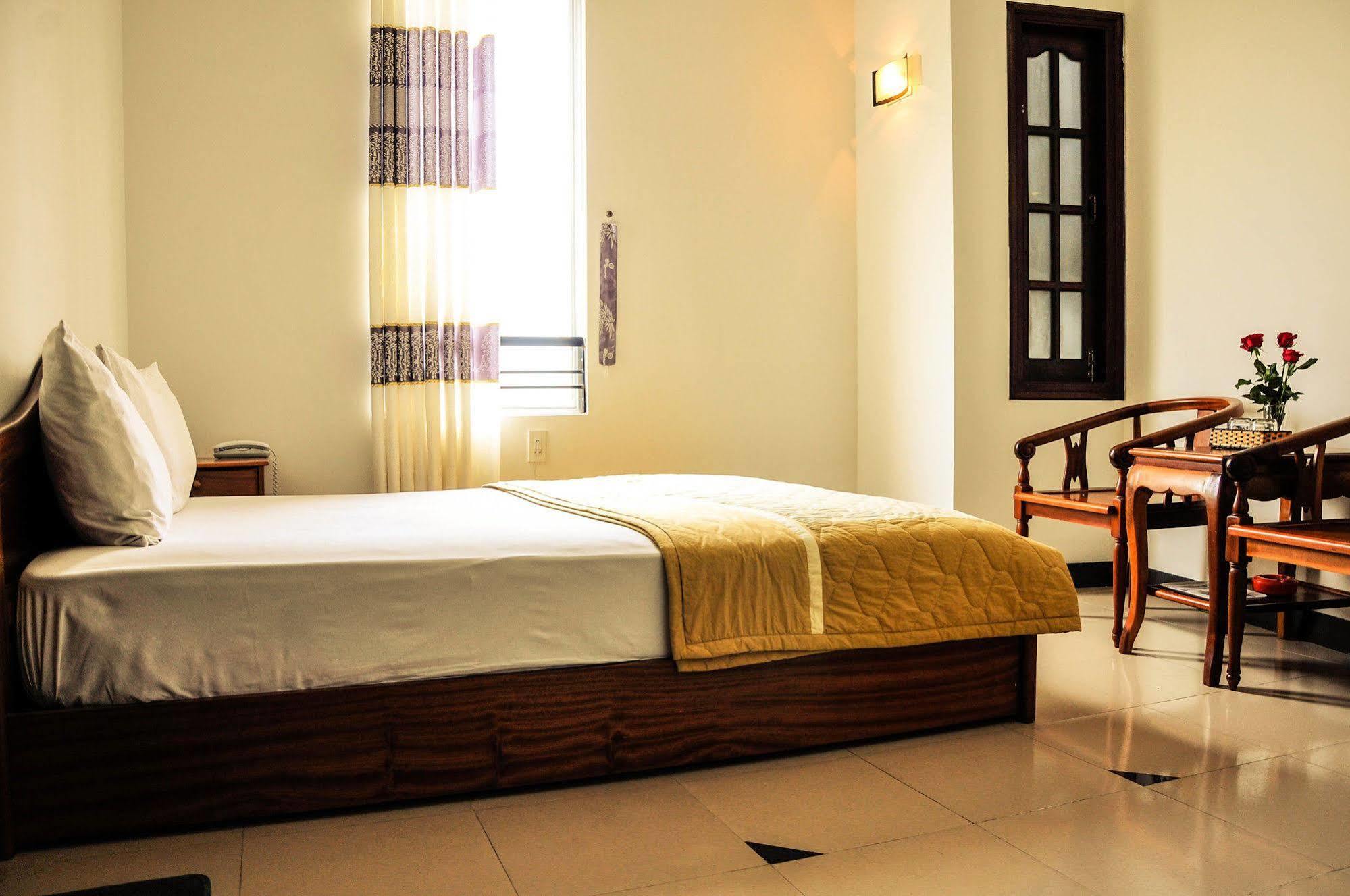Minh Cat Hotel Нячанг Экстерьер фото